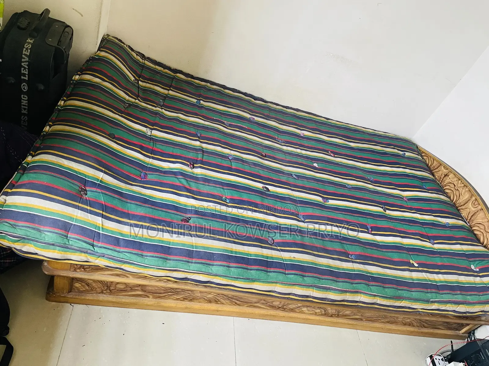 Semi-Double Bed + Mattress | No Issues