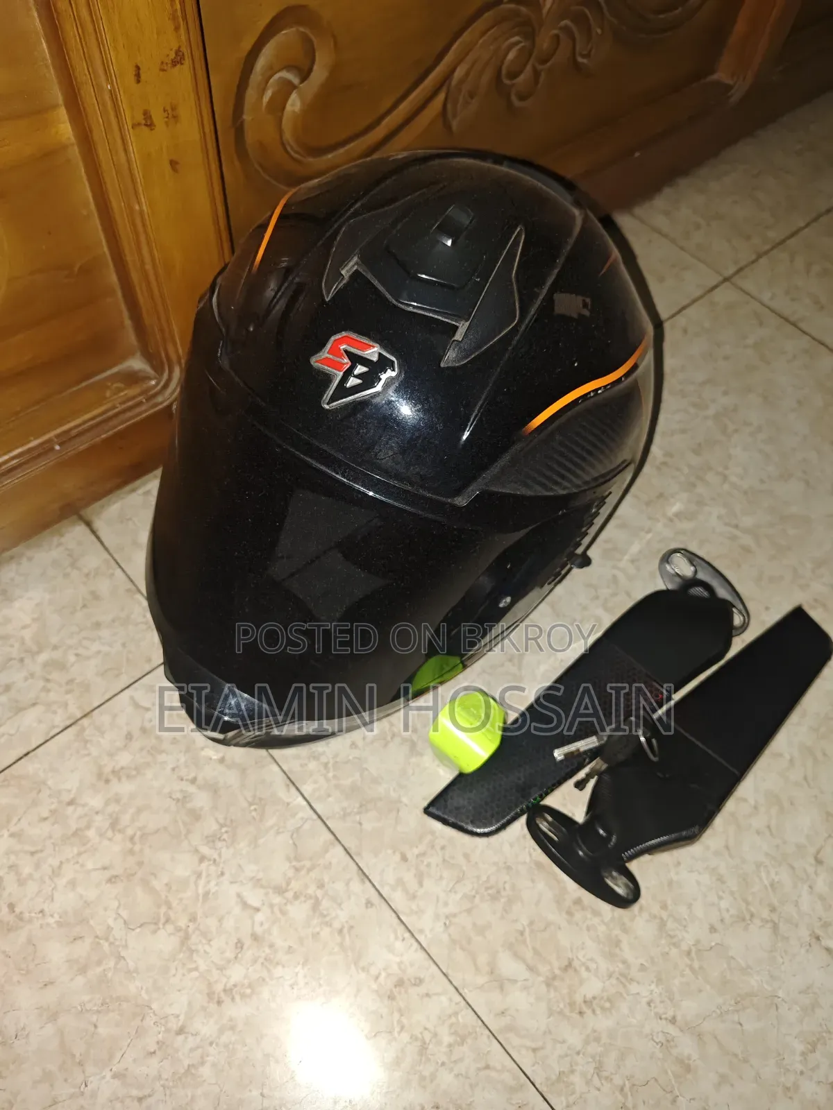 বাইক এর আনুষাঙ্গিক জিনিস পত্র বিক্রয়