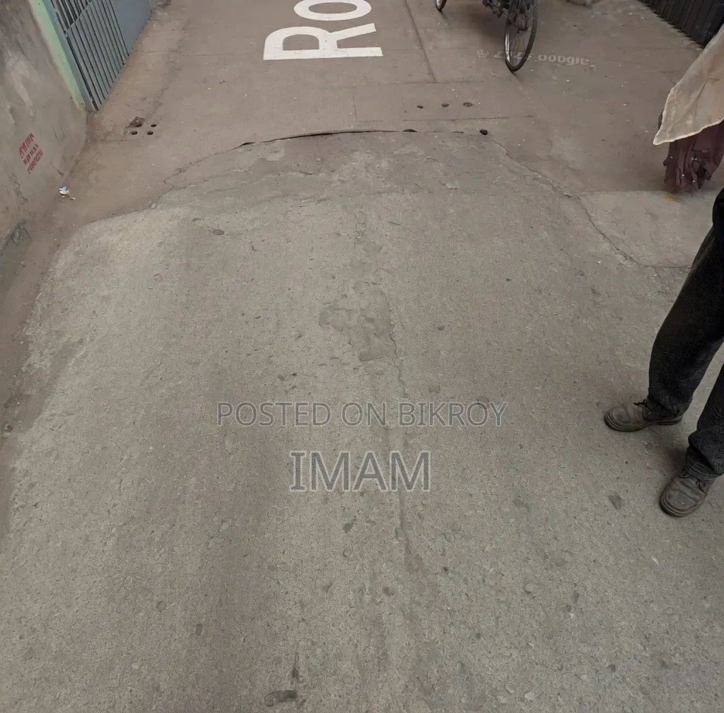 মিরপুরে ৪ বেডরুমের বাড়ি বিক্রয় হবে