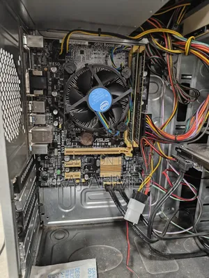 Desktop Computer Asus 8GB Intel Core I3 HDD 1T