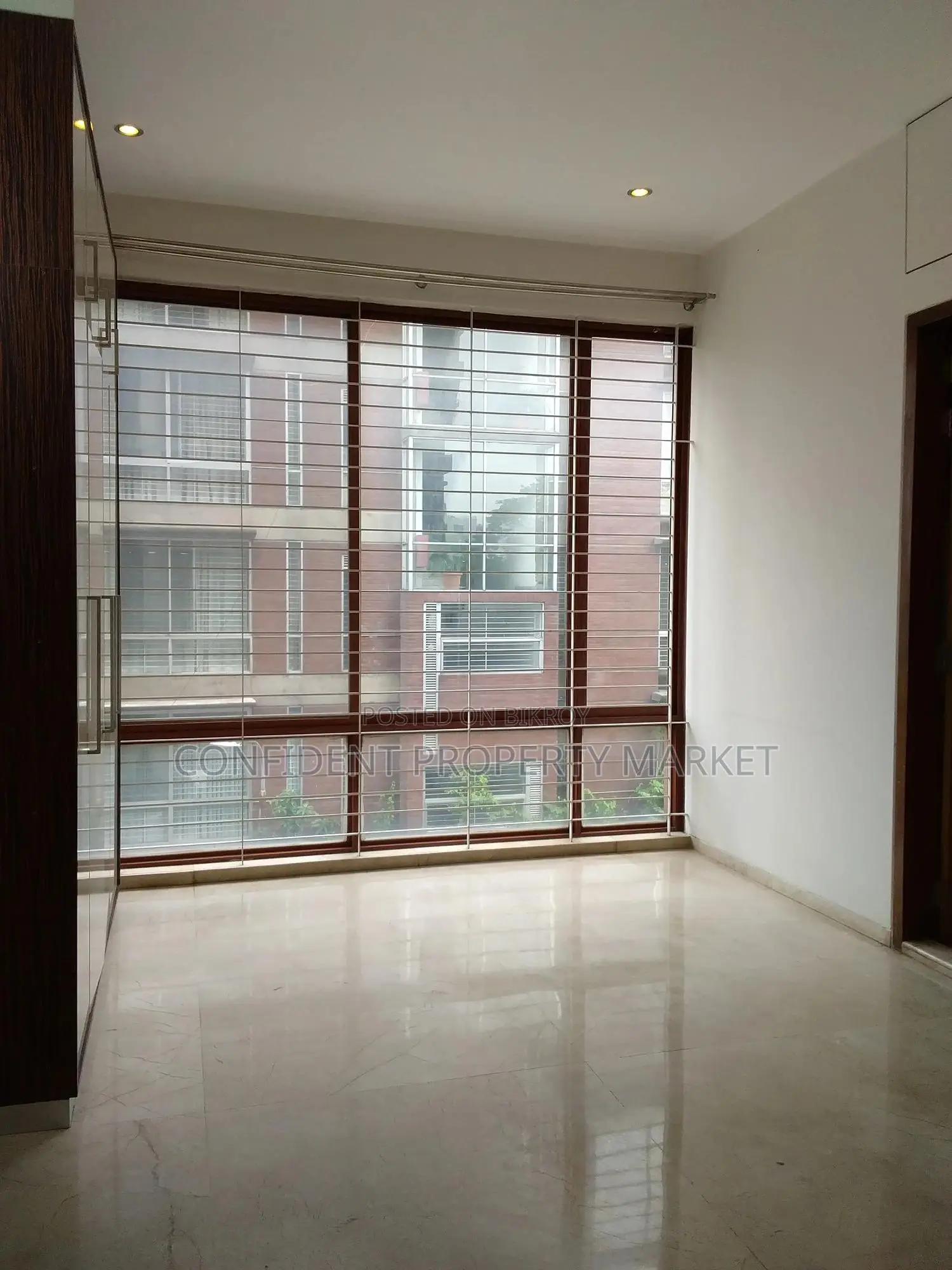 4bdrm Apartment in Baridhara for Rent
