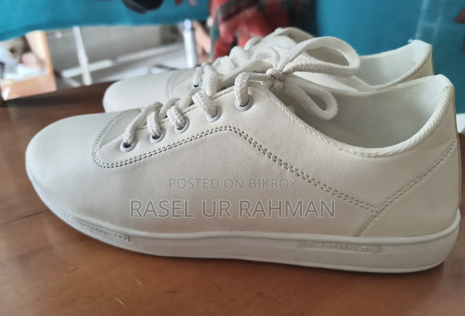 Affordable White Phrase Shoes