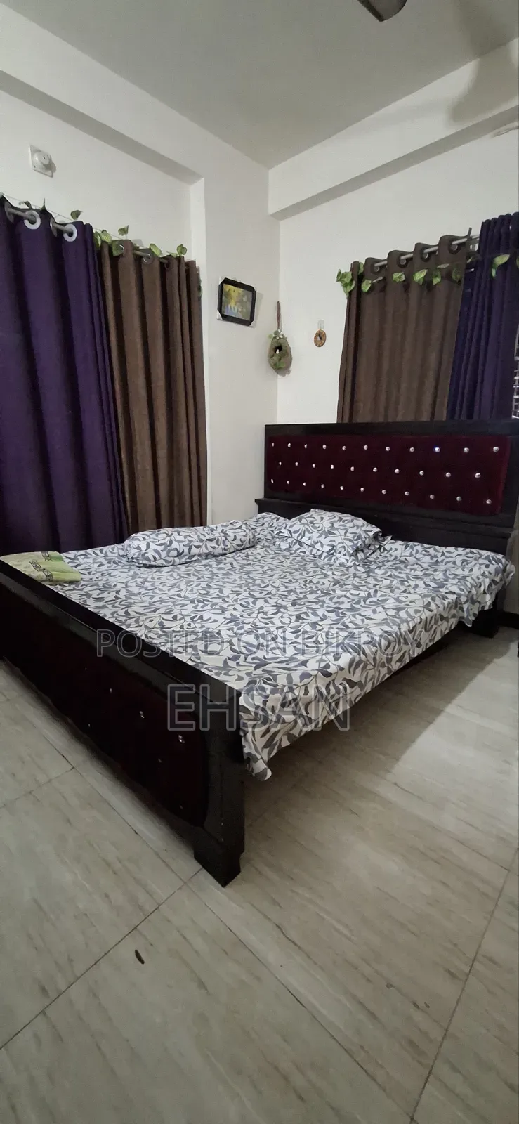 মালয়েশিয়ান কাঠের খাট