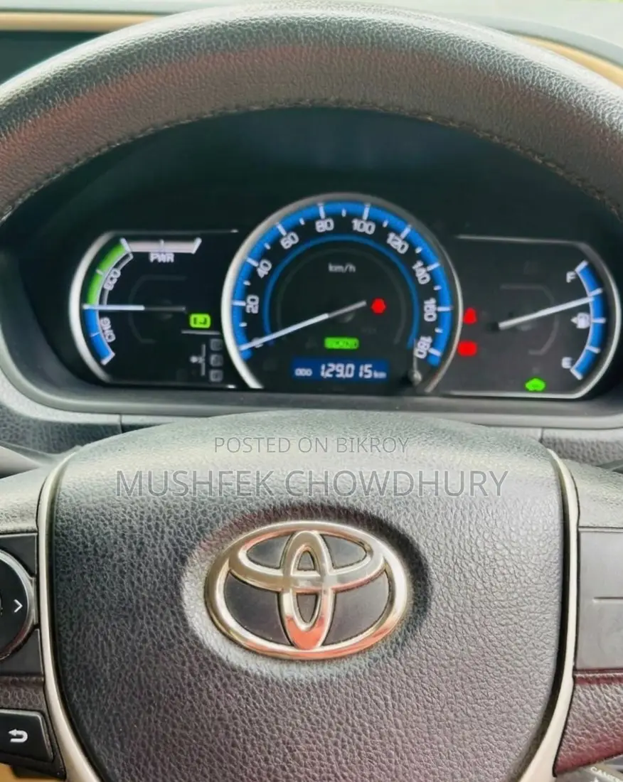 Toyota Noah 1.8 FWD Hybrid (7 Seater) 2014 Pearl