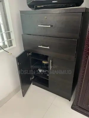 Wardrobe Made of Melamine Laminated Board