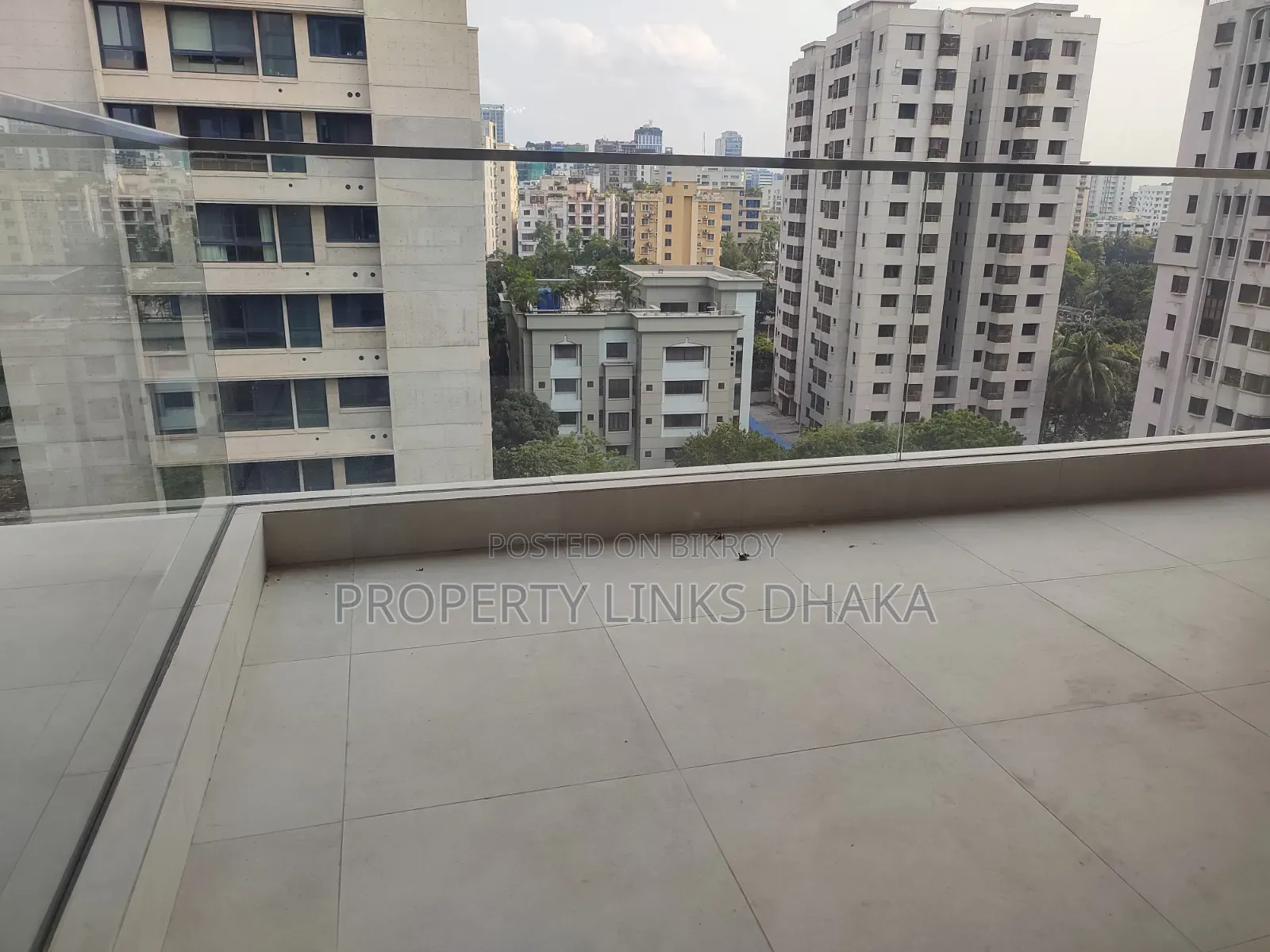 Furnished 4bdrm Apartment in Gulshan for Rent