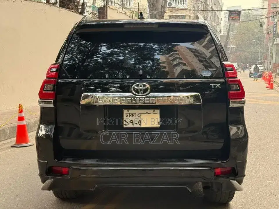 Toyota Land Cruiser Prado 2.7 2017 Black