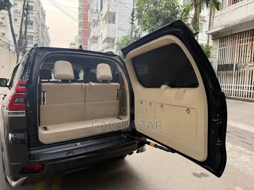 Toyota Land Cruiser Prado 2.7 2017 Black