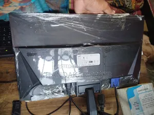 মনিটর বিক্রি করা হবে Samsung 20" ফুল ফ্রেশ রামপুরা,ঢাকা