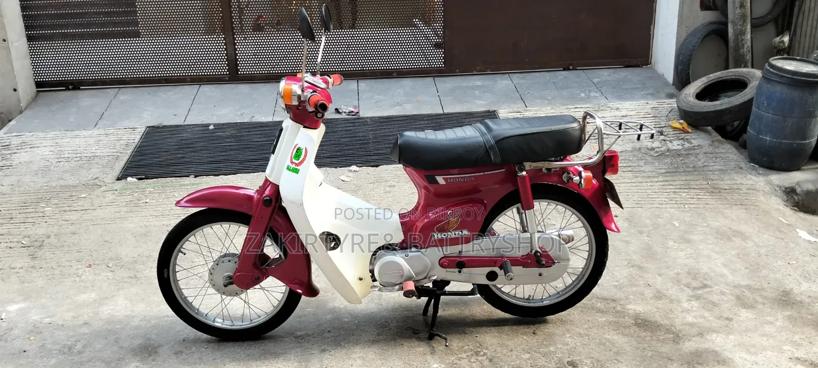 Honda 1999 Red