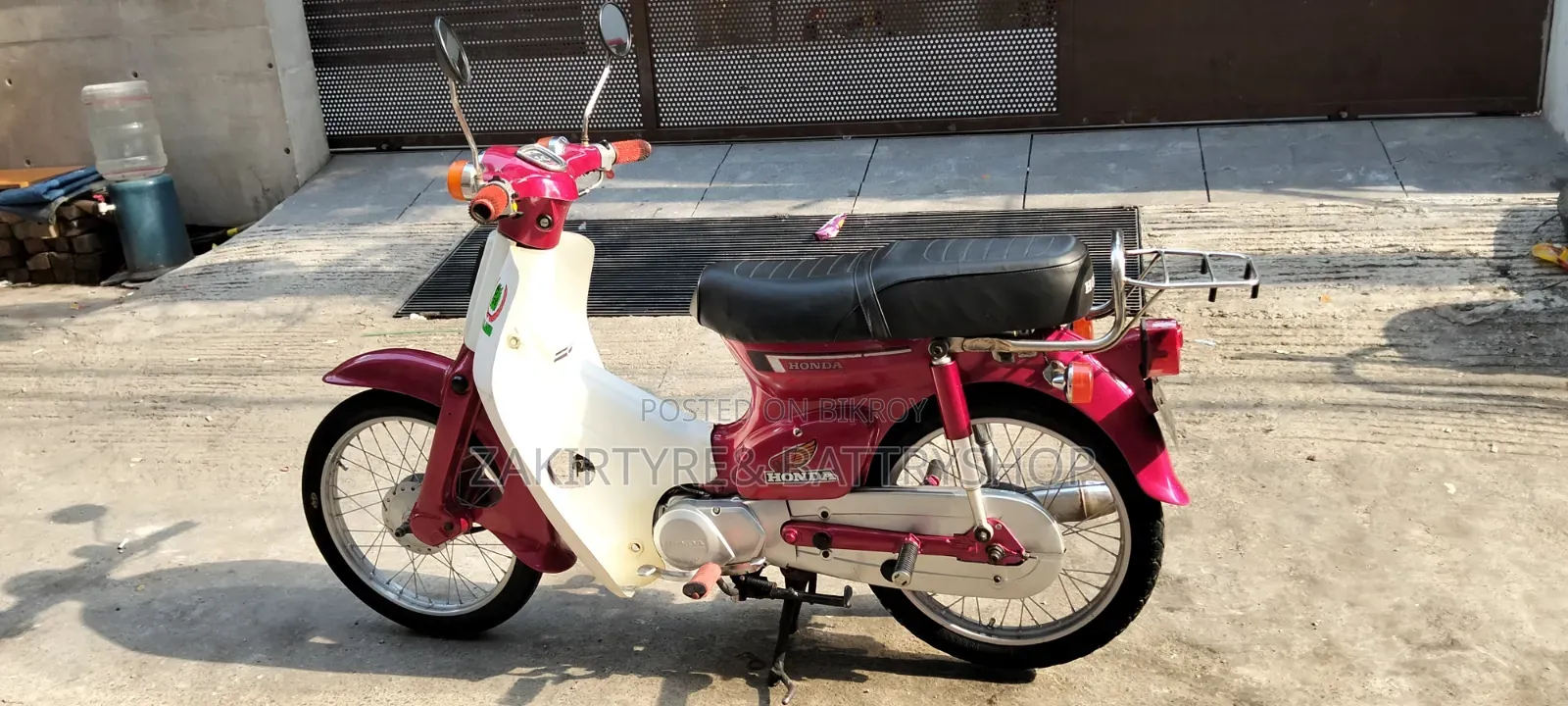 Honda 1999 Red