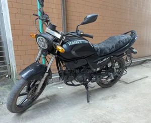 Runner Bullet 100 2018 Black