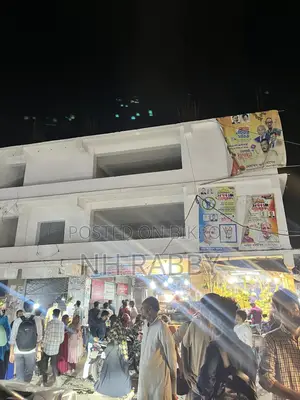 চট্টগ্রাম বহদ্দারহাট হক মার্কেট , জমিসহ দোকান বিক্রি করা হবে।