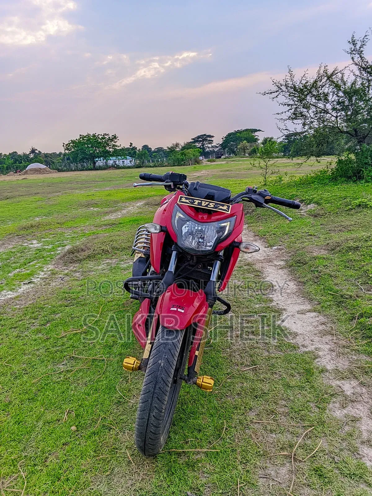 TVS Apache RTR 160 4V 2022 Red