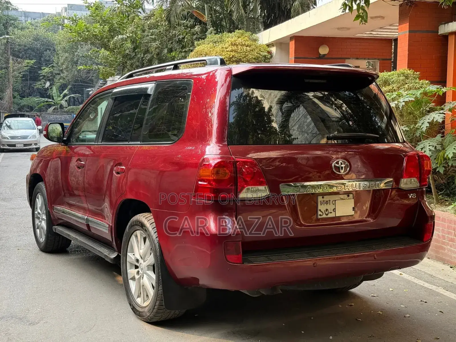 Toyota Land Cruiser 4.5 V8 VXR 2012 Maroon