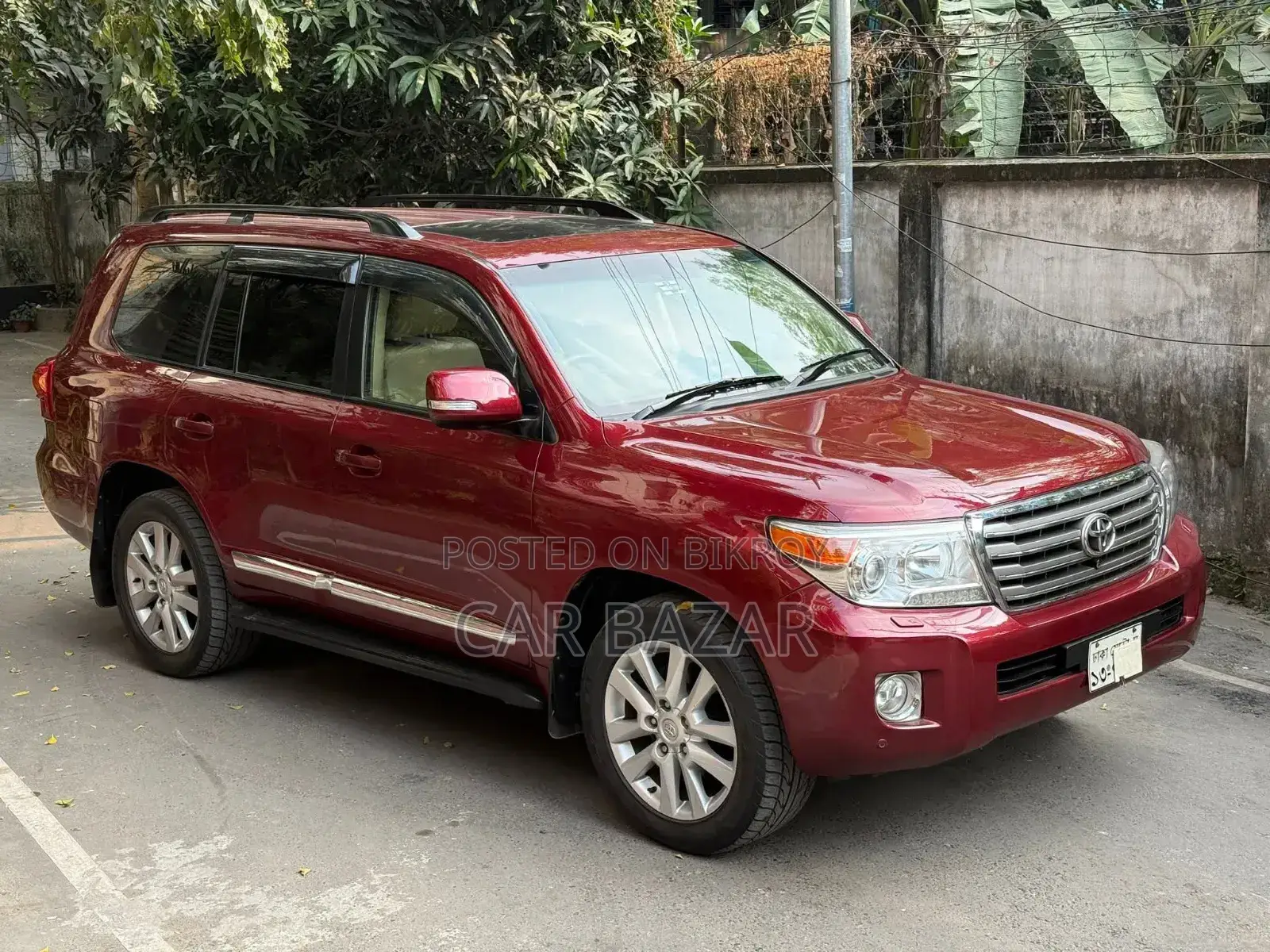 Toyota Land Cruiser 4.5 V8 VXR 2012 Maroon