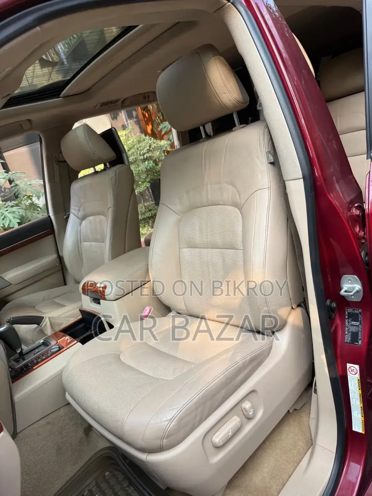 Toyota Land Cruiser 4.5 V8 VXR 2012 Maroon