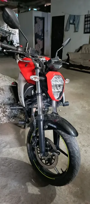Suzuki Gixxer Fi ABS 2023 Silver