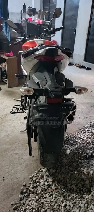 Suzuki Gixxer Fi ABS 2023 Silver