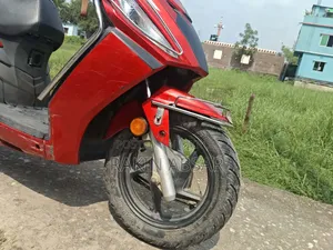 Hero Maestro Edge 110 2024 Red