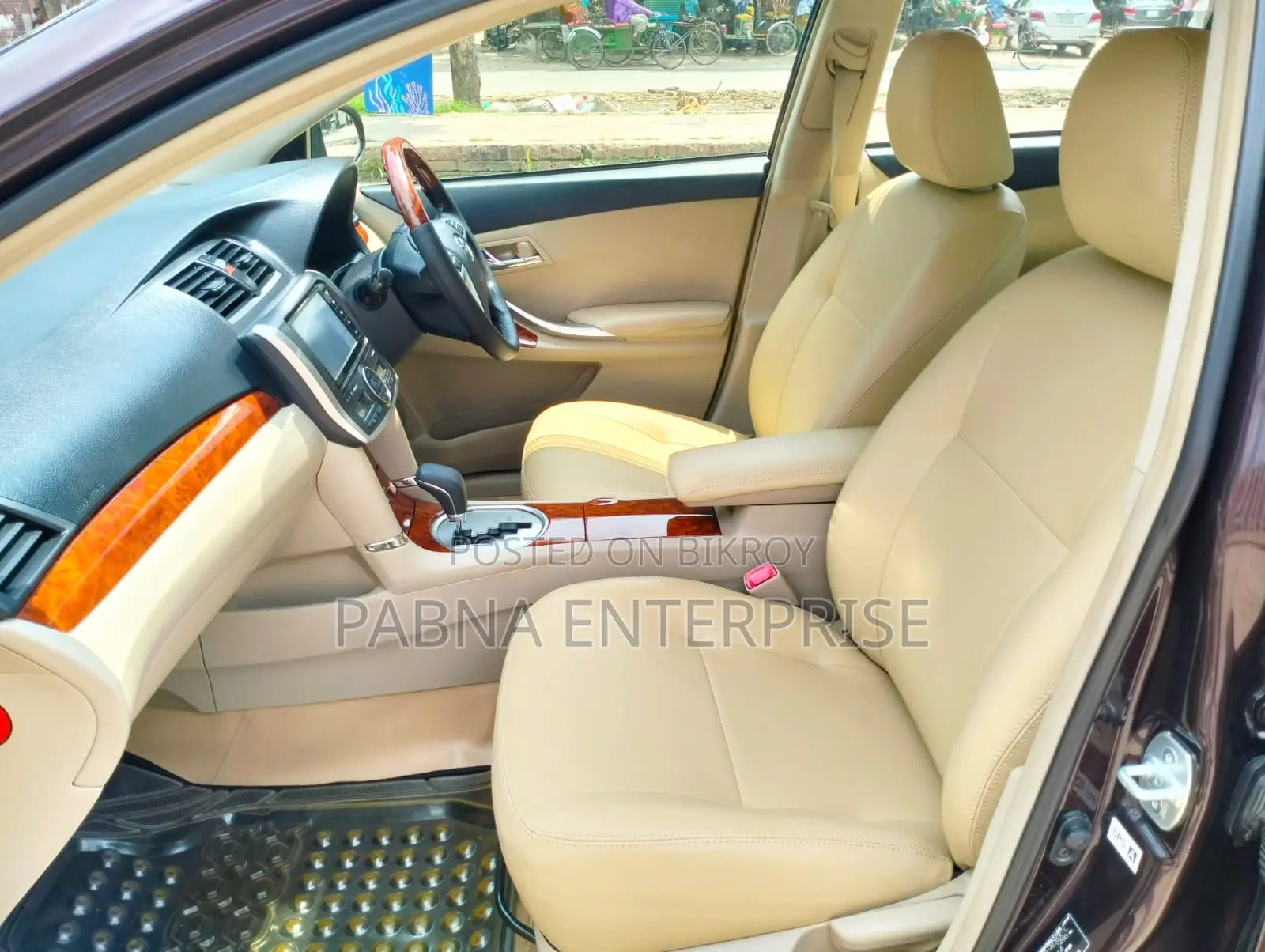 Toyota Premio 2015 Maroon