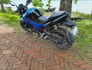 Hero Thriller 160R 2022 Blue