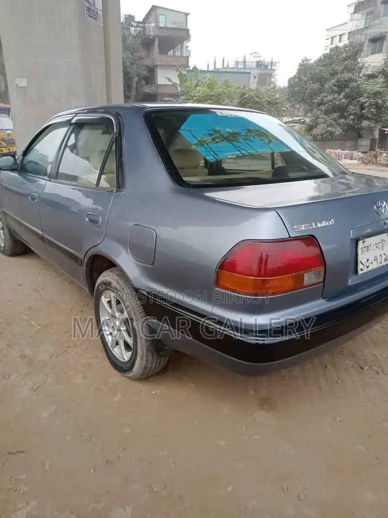 Toyota Corolla Sedan 1995 Blue