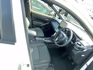Toyota Corolla Cross 2024 Pearl