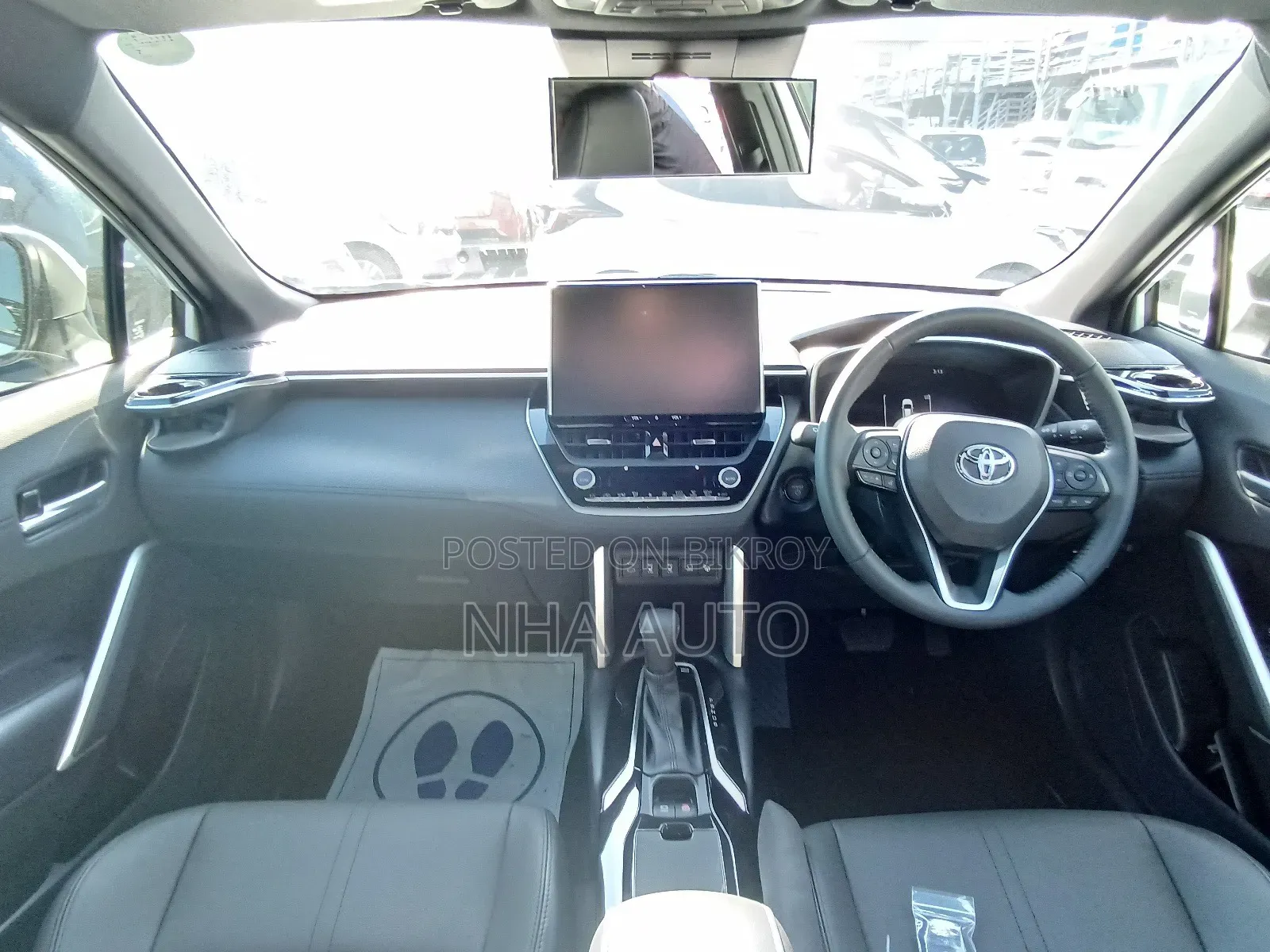 Toyota Corolla Cross 2024 Pearl