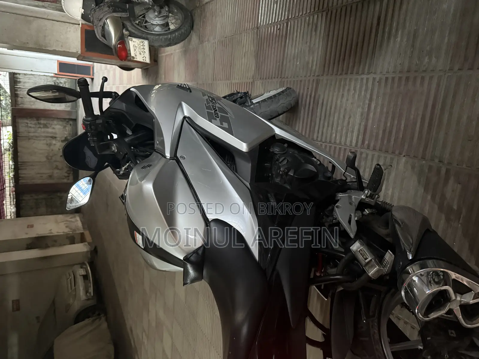 Suzuki Gixxer SF FI 2020 Silver