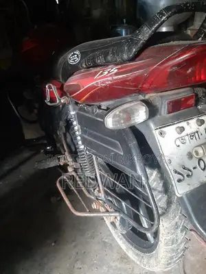 Bajaj Discover 135 2015 Red
