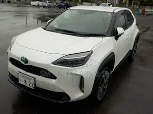 Toyota Yaris Cross 1.5 Hybrid FWD 2022 Pearl