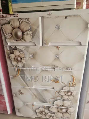 ওয়্যারড্রোব ফর্ম রিফাত ইলেক্ট্রনিক এন্ড ফার্ণিচার।