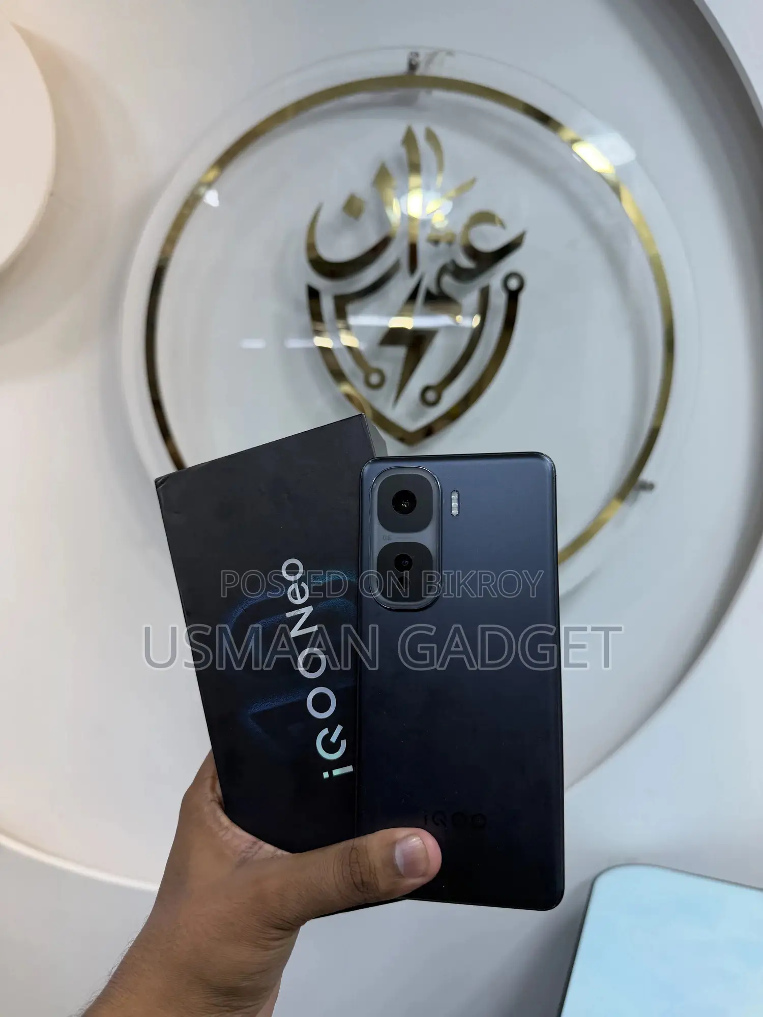 iQOO 256 GB Blue