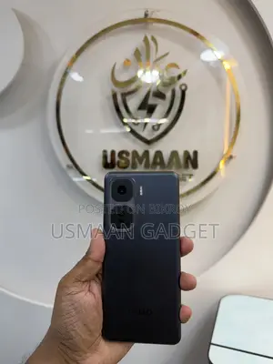 iQOO 256 GB Blue
