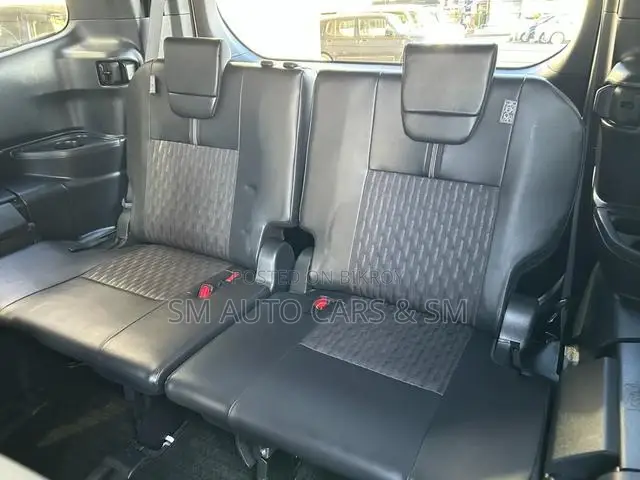 Toyota Noah 2022 Pearl
