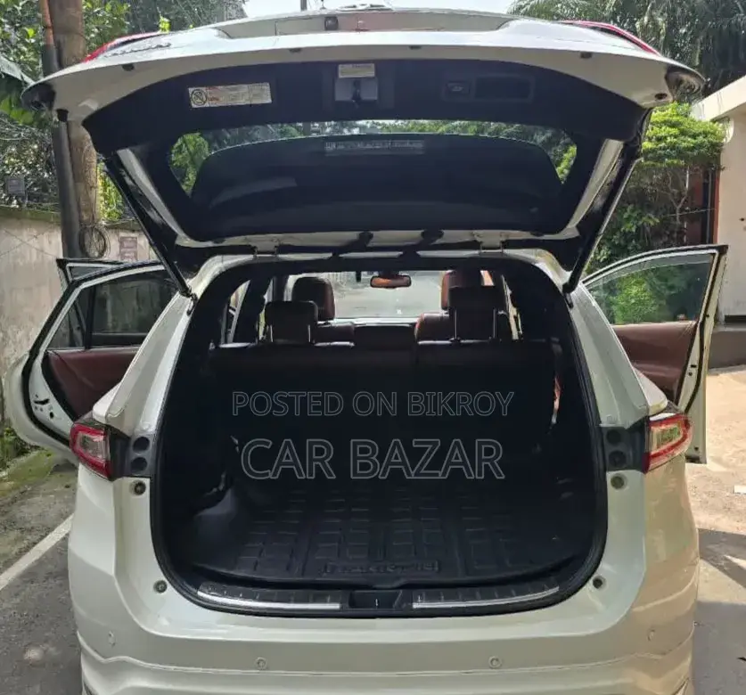 Toyota Harrier 2.0 2019 Pearl