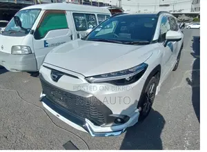 Toyota Corolla Cross 2024 Pearl
