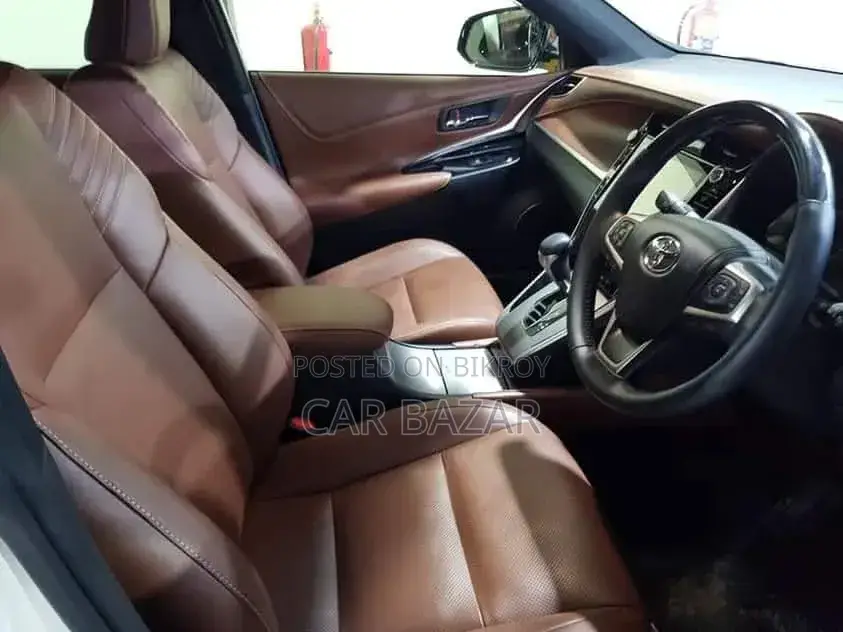 Toyota Harrier 2.0 2019 Pearl