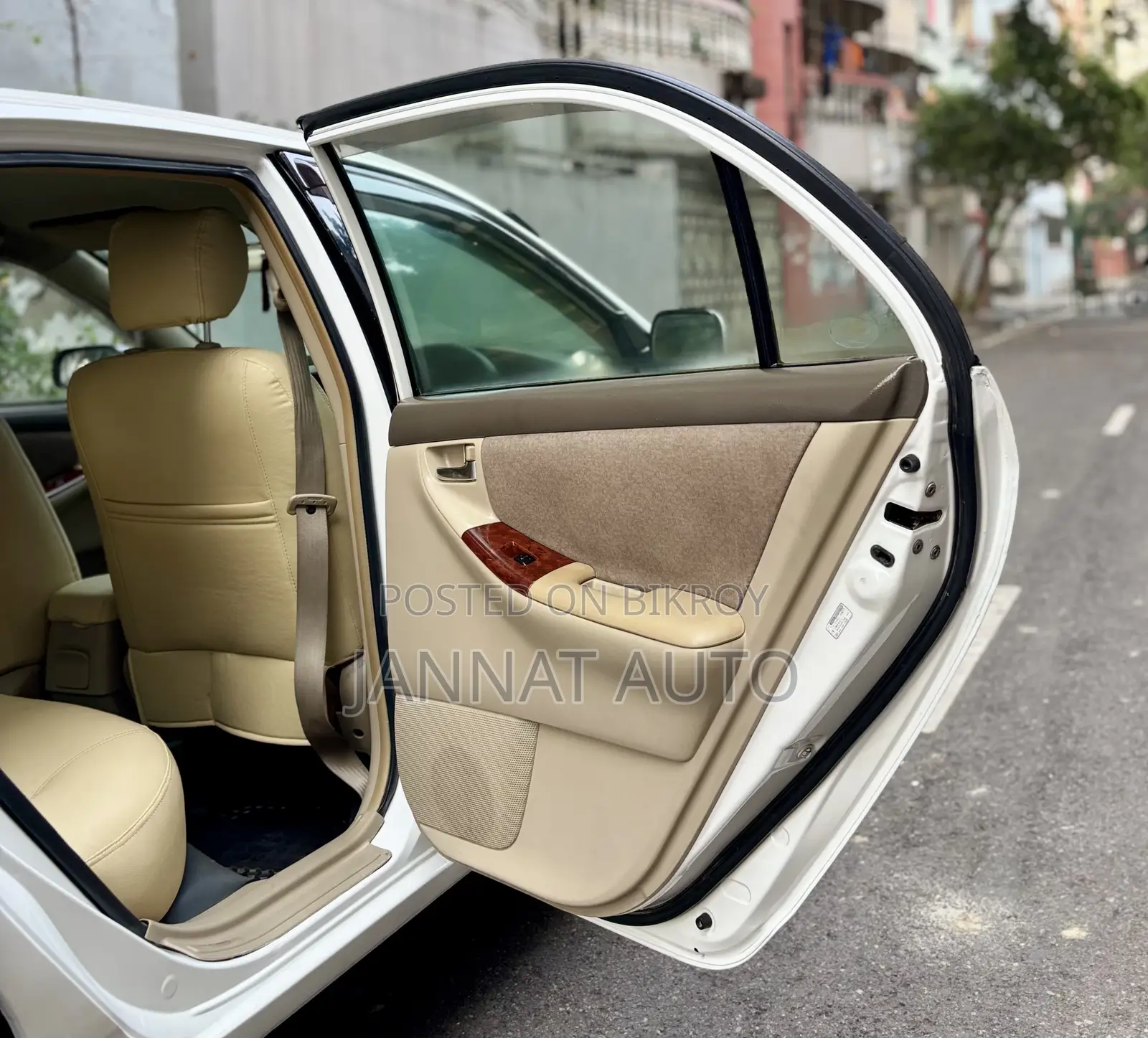 Toyota Corolla Sedan 2003 White