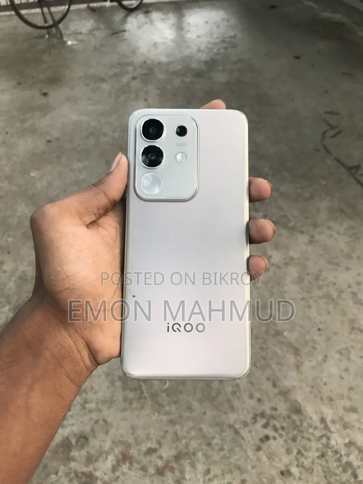 Vivo iQOO Z10x 128 GB Silver