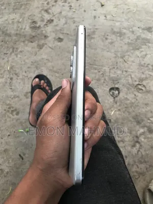 Vivo iQOO Z10x 128 GB Silver