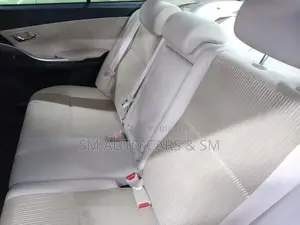 Toyota Premio 1.5 FWD 2020 Pearl