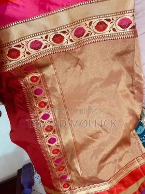 নারীদের শাড়ি