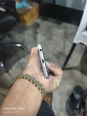 Apple iPhone 6s 32 GB