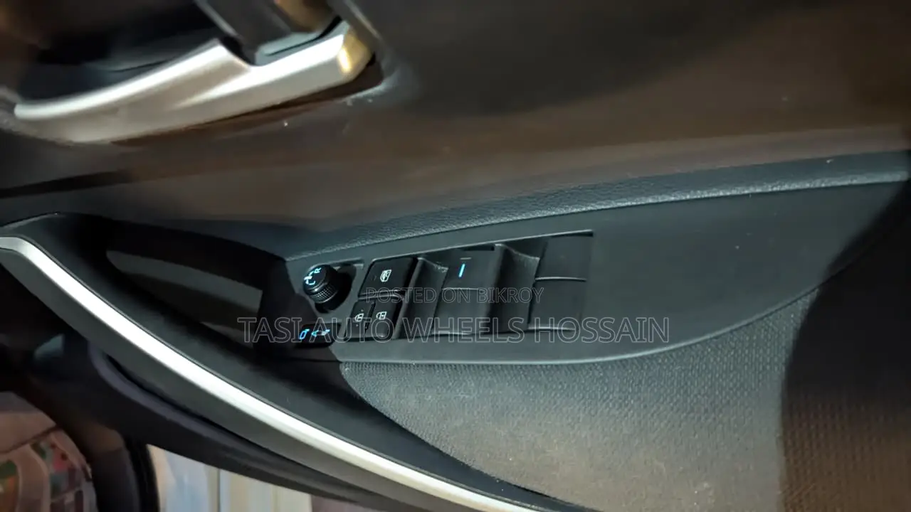 Toyota Corolla APEX SE 2021 Pearl