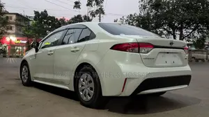 Toyota Corolla APEX SE 2021 Pearl