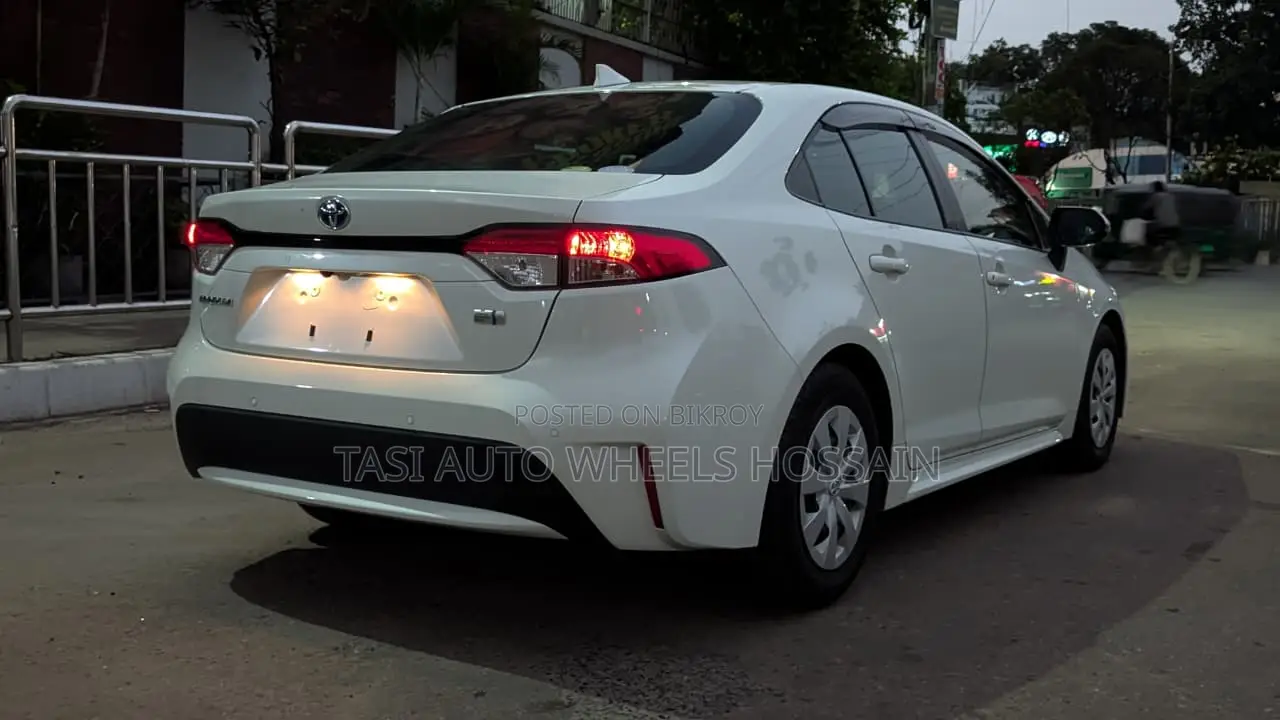 Toyota Corolla APEX SE 2021 Pearl