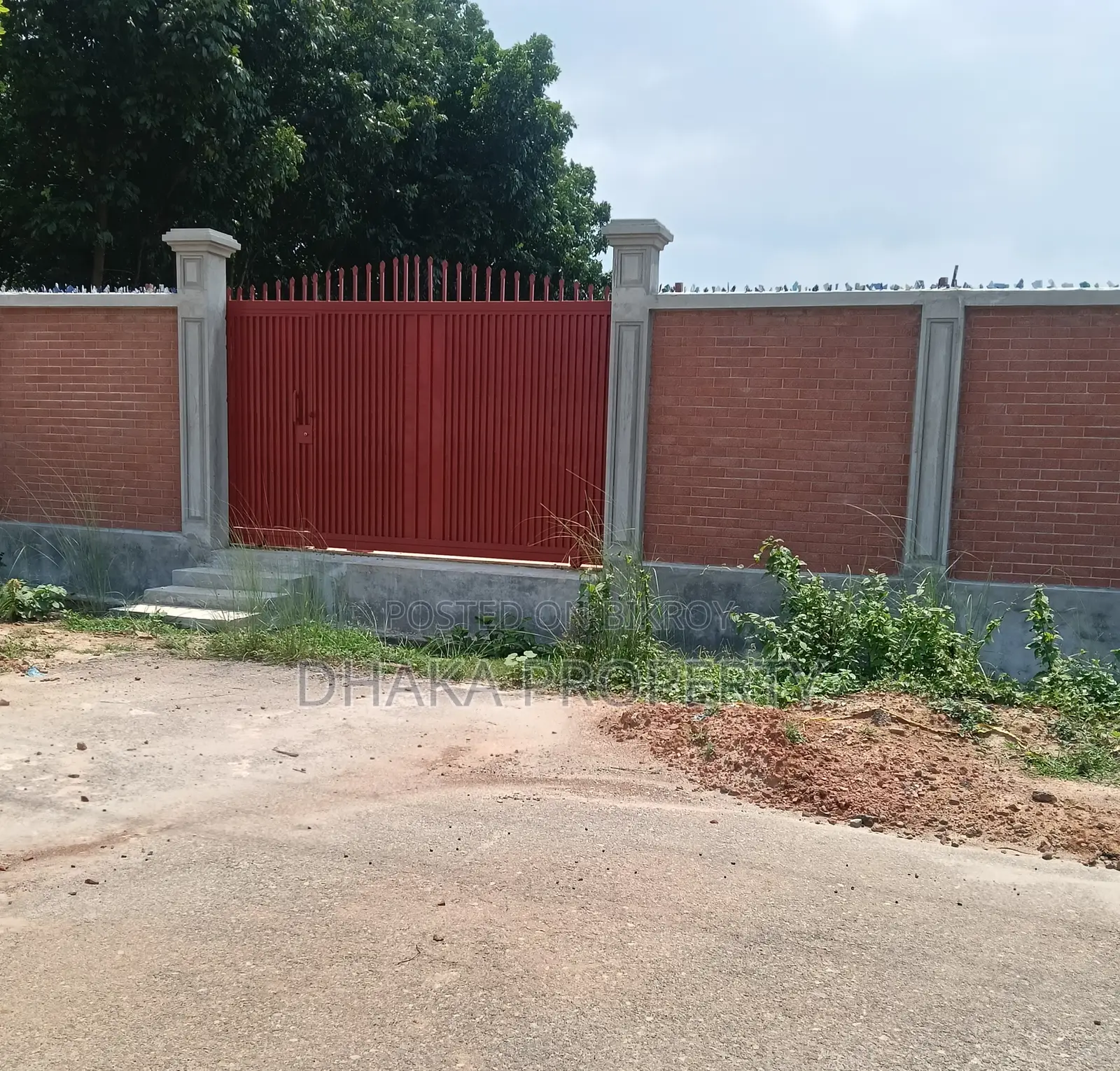 30ft Rd 5 Katha Park South at Sector-8