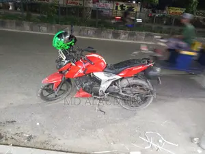 TVS Apache 160 4V 2020 Red